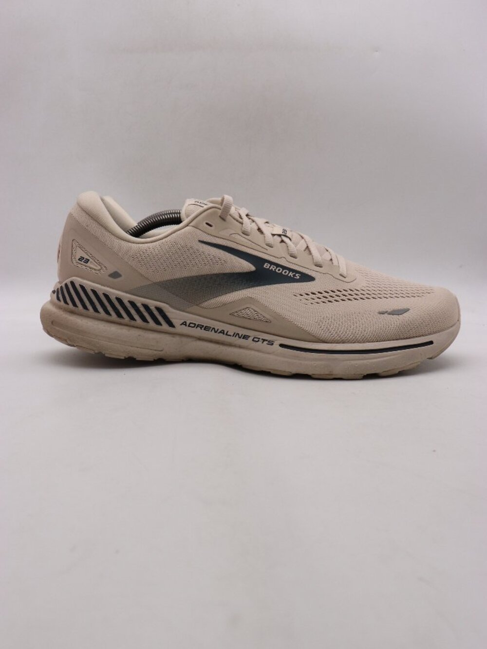Brooks Adrenaline GTS 23 Mens Size 13 Beige Cream Running Shoes 1103911D248